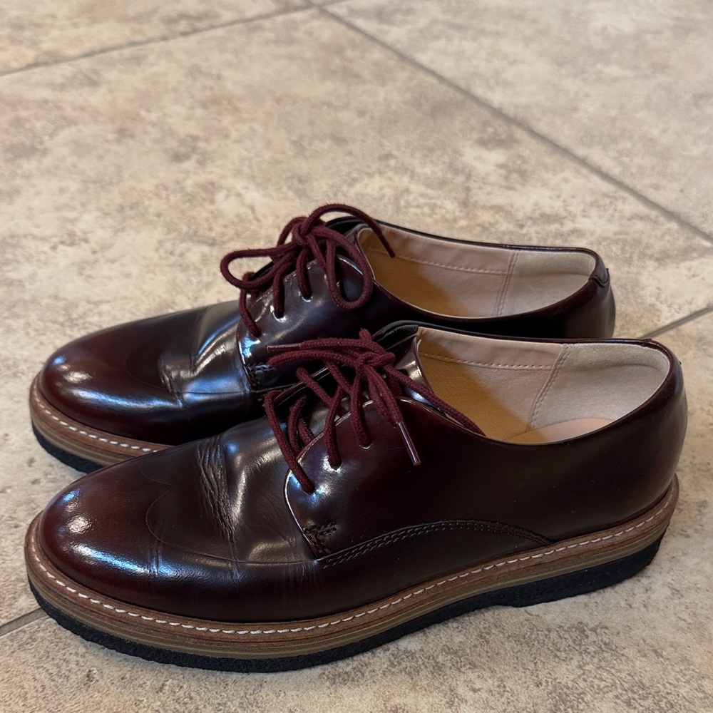 Clark’s women Derby Shoes in Burgundy